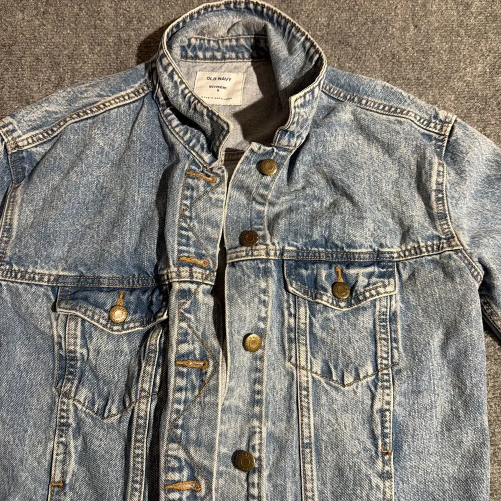 Old Navy Denim Jacket Womens Size Small Blue Boyfriend Button Front Pockets